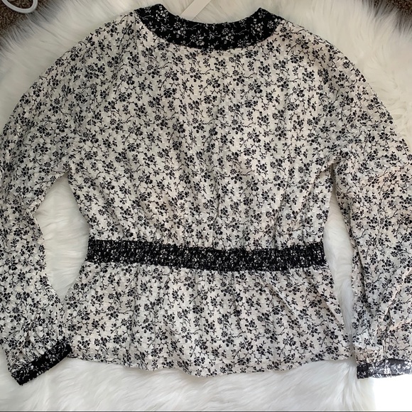 Madewell | V-Neck Clipdot Floral Peplum Top - Picture 6 of 8